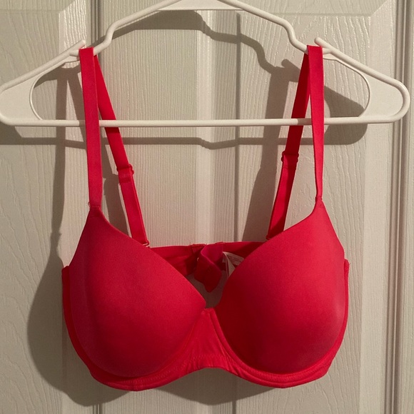 PINK Victoria's Secret Other - ‼️5/$25: VS lightly lined bra, 34DD
